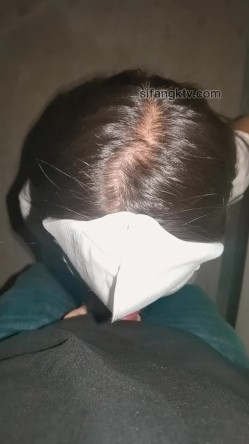 私房大神老虎菜原创 ️15弹公司楼梯间口交,操时给男友打电话可惜没接 截图16