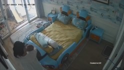 《居家摄像头破解》偷窥E奶少妇的居家日常 ️这奶子可真不是盖的 截图11