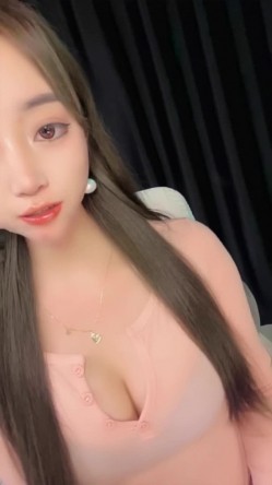绝对的尤物【顶级人间尤物】校花美少女~黑丝美腿~跳蛋高潮 截图6