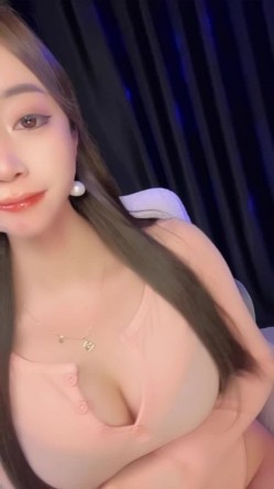 绝对的尤物【顶级人间尤物】校花美少女~黑丝美腿~跳蛋高潮 截图9