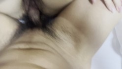 深圳高颜值少妇酒店做爱 边干边问 什么感觉老婆 浴室洗澡台前从后面猛操，镜里全程对视喘息 截图15