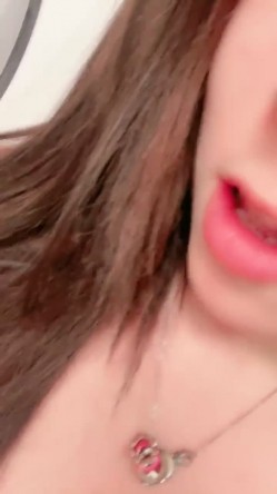 超漂亮！校花级女神~【为笨蛋争口气】扣穴自慰！爽出白浆 截图4