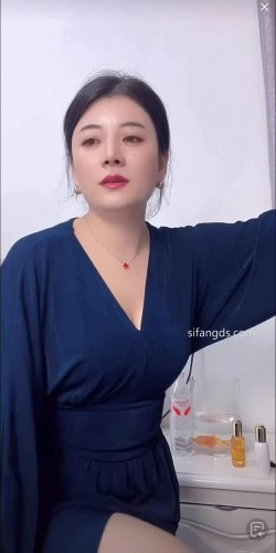泄密流出 抖音 网红【娇姨 】超有气质漂亮少妇阿姨 巨乳 露点自慰 掰开B特写等 截图1