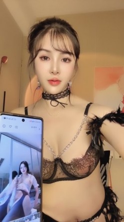 极品少妇【糯米姐姐】绿茶脸，带货自己的性爱视频，网络卖淫女，大奶少毛一线天，掰逼展示，有痔疮 截图13