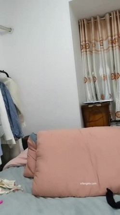 颜值爆表 ️校花级~【汪羊羊】清纯的外表自慰骚劲十足~这么骚的妹子，穴穴好痒好痒 ️好想被哥哥大鸡巴用力操！ 截图8