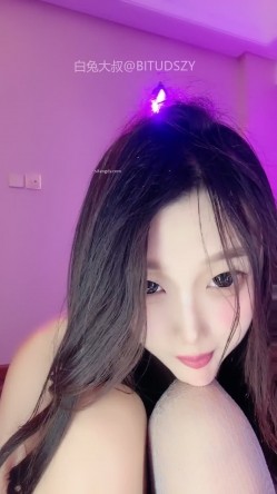 ️神级女神【董小姐】高端女神！模特身材~裸舞~道具自慰~白浆直流！ 截图9