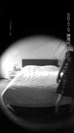 新流出小旅馆偷拍男女情人开房偷情啪啪 截图8
