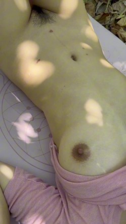 青春靓女【成人瑜伽】系列合集，高清无水，多模骚穴高清特写，双女互动太刺激 截图6