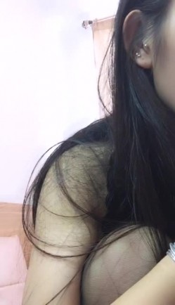 黑丝情趣极品辣妈蜜汁丝袜跟她老公的合作啪啪，全程露脸非常有感觉大奶子还有水，69深喉大几把被干的浪叫不断表情骚 截图2