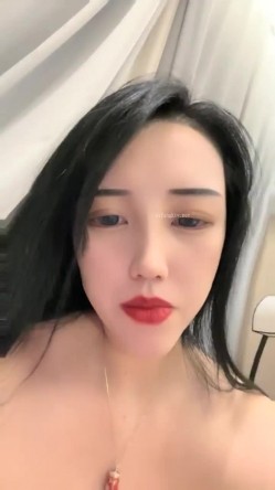 178胸膜！~【傲胸新木优子】，KTV土豪淫乱，高端酒店会牛郎！夜生活真是丰富，之前还爱装逼不脱呢 截图3