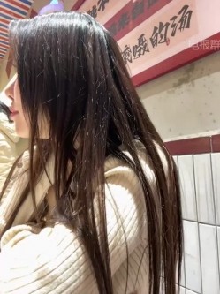 ️逆天户外主播【qingqing-ss】高颜值长腿丝袜、公园、商场餐厅大胆当着路人面裸露自慰 截图6