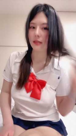 清纯学妹【杭州瑶妹】天然巨乳~道具爆菊~抠穴自慰~爽 截图6