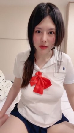 清纯学妹【杭州瑶妹】天然巨乳~道具爆菊~抠穴自慰~爽 截图13