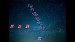地铁商场贴身极限偸拍数位小姐姐裙内碰到几位超骚的反差婊不穿内裤真空露逼出门以为裙子长就没事了 截图1