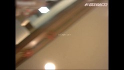 地铁商场贴身极限偸拍数位小姐姐裙内碰到几位超骚的反差婊不穿内裤真空露逼出门以为裙子长就没事了 截图6