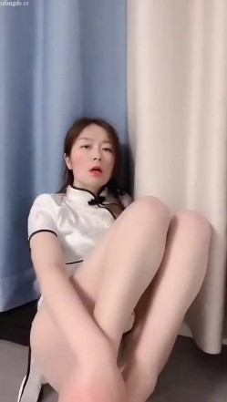【熟女福利】快手丝袜熟女团队，【花嫂】福利视频30V 超级骚，特别骚气的少妇 截图3