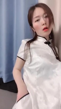 【熟女福利】快手丝袜熟女团队，【花嫂】福利视频30V 超级骚，特别骚气的少妇 截图5