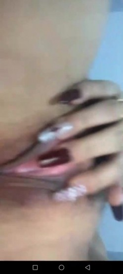 网易CC颜值主播【小烤鱼】火辣身材 三点全露 清纯妹子反差裸舞 一对一掰逼特写 截图12