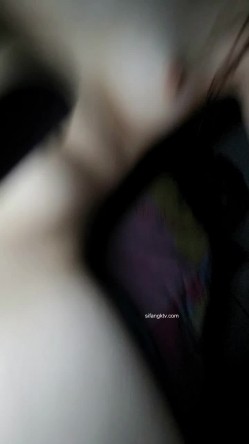 女神极品首秀！【榨汁姬】，这么漂亮的女神终于下海了，纯天然脸蛋，没想到小穴也美，一线天又肥又粉，硬了 截图10