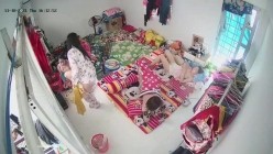 10月最新流出【破解摄像头】 ️监控下的女生宿舍日常洗澡换衣服 截图2