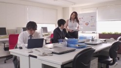 JUL-639 これは部下に厳しいムチムチ女上司にセクハラしたら怒られるどころかセックスまで出来 截图3