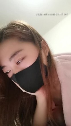 国产良家夫妻居家自拍，【太平公主】极品小少妇，肤白貌美，家中跟老公睡意朦胧中来一炮，娇喘悦耳动听撸管必备 截图14