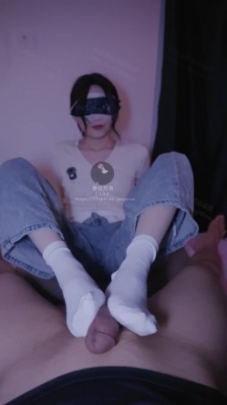 极品御姐【犬九】新作 在酒店房间里 ️第一视角和第三视角深喉到拉丝 最后被哥哥内射 截图6