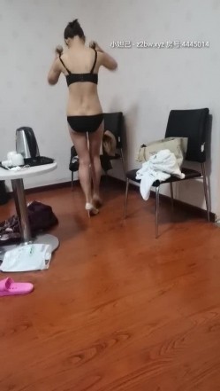 美女运超棒约炮大神【户外吴彦祖】真实约炮无套路 约操爆裂黑丝高跟00后高校美女 扛腿猛烈抽插 高清源码录制 截图16