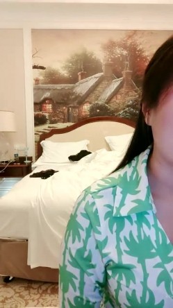 美景美人，三亚沙滩露出，【自驾神探】，带闺蜜一起下海，免税店露出， 玩得就是心跳和刺激 截图3