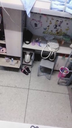 天然巨乳K罩杯美少女，两只大奶子赤裸在宿舍摇奶，和网友聊悄心话，想玩我的波波吗，我奶子砸你脸上 绝对甩晕啦,惊现QQ号！ 截图14