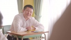 HMN-544 悪ガキ絶倫教え子たちに逆バニー風俗で副業しているのがバレた女教師 学校に内緒にする代わりに放課後乳丸出しコスプレ10発中出し接待 藤森里穂 截图1