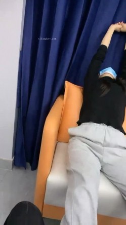 极品尤物【女神女神】绝世美乳大长腿 ️足交 ️深喉 ️看得鸡儿硬邦邦~我也想操！！ 截图9