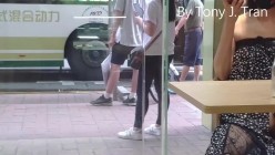 顶级露出【TonyJ和贝贝】付费，餐厅景区全裸露出野战调教，全程露脸 截图6