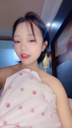 【芳心暗许】性感36D大奶子黑丝御姐 高颜值知性美人 逼毛又长又黑 掰穴露肉 极品翘臀大屁股 有奶水 截图8