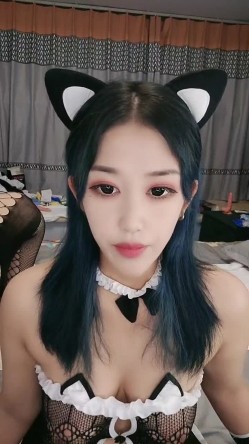 超多女神级别少妇，各个都是性爱高手，大战一男要是被吸干的节奏 截图3