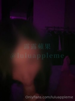清纯系苗条身材短发博主「LuluApple露露苹果」OF性爱私拍，台妹叫声很骚很嗲，听着骚叫就想来一发 截图15