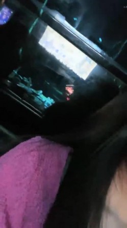 激情一夜，户外真实！【跟闺蜜在KTV玩耍】，安徽，女神肤白貌美，偷偷在KTV卫生间发骚自慰 截图8
