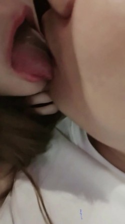 【震爆核弹】学生眼中的美女老师艾妮呦彻底沦为土豪的玩物 截图11