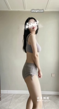 《淫妻少妇控必备》一夜爆火推特顶逼王！极品身材白领美少妇【6金】最新千元频道长时劲曲抖臀裸舞，巴拉豆顶胯真心受不了 截图3