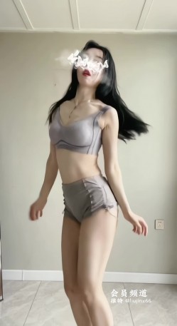 《淫妻少妇控必备》一夜爆火推特顶逼王！极品身材白领美少妇【6金】最新千元频道长时劲曲抖臀裸舞，巴拉豆顶胯真心受不了 截图7
