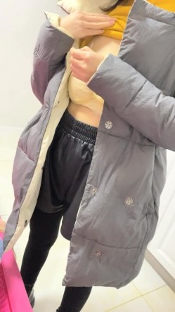 【丧志母狗无脑调教】，调教界圈中大神，手中的妹子真是多，下午双飞，超清画质，两个骚货争相求插，羡慕！！！ 截图4