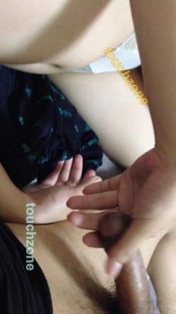 反差婊露脸已婚人妻【小雅】不健康自拍流出粉笔蜂腰蜜桃臀大姨妈来了也不耽误性生活超级骚 截图15
