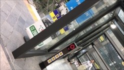 【裙底 ️春光乍泄】抄底各路高质量空姐乘务员 白皙大长腿诱人丝袜 骚丁豹纹白窄五花八门 饱满阴皁腿都够玩一年 截图5