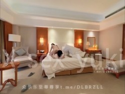 推特40万粉丝D奶肥臀骚母狗「Sexy_Yuki」999元付费福利，高跟丝袜情趣吊带内衣，富豪的调教肉便器 截图6