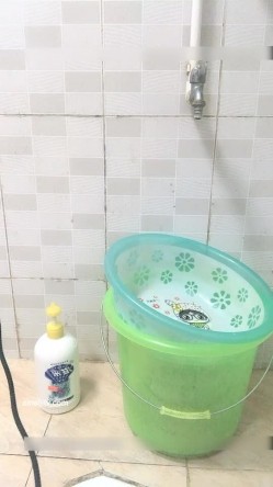 视讯 绝美翘臀眼睛妹与巨大玩具 5V视频 截图11