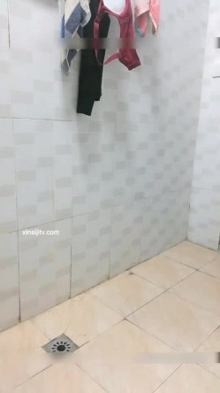 视讯 绝美翘臀眼睛妹与巨大玩具 5V视频 截图12