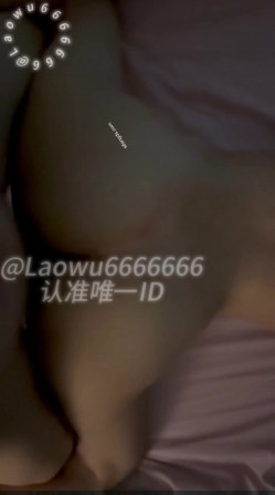 【年度最佳】神豪，老吴爱约炮原创，约啪超明星级别女奴，完美露脸，白虎御姐，无套狂草 截图2