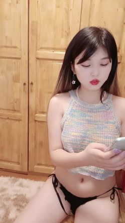 新人！大学生下海~又骚又漂亮~【贝贝】美乳爱心奶~爱了，青春气息扑面而来，兄弟们动心吗 截图2