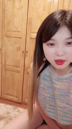 新人！大学生下海~又骚又漂亮~【贝贝】美乳爱心奶~爱了，青春气息扑面而来，兄弟们动心吗 截图6