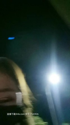嗲嗲的美乳小奶猫骚爆炸天 勾搭两兄弟午夜玩车震 无套骑乘玩的美乳乱颤 安全期顶操内射后另一个接着操 截图5